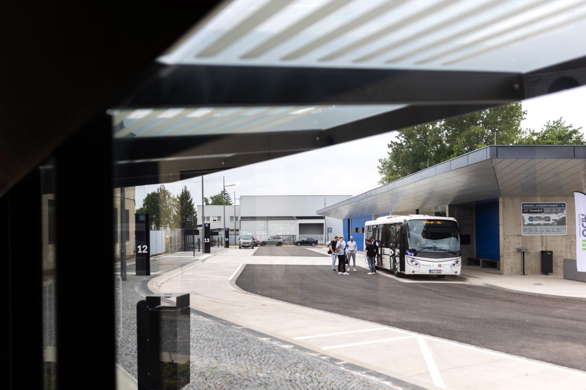 Nový moderní Terminál B pro regionální autobusovou dopravu