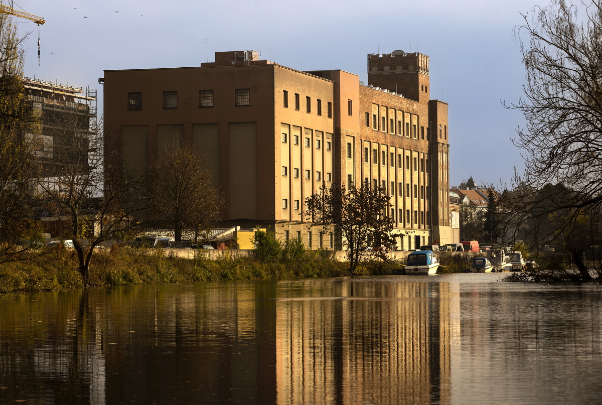 Gočárova galerie jako zaoceánská loď