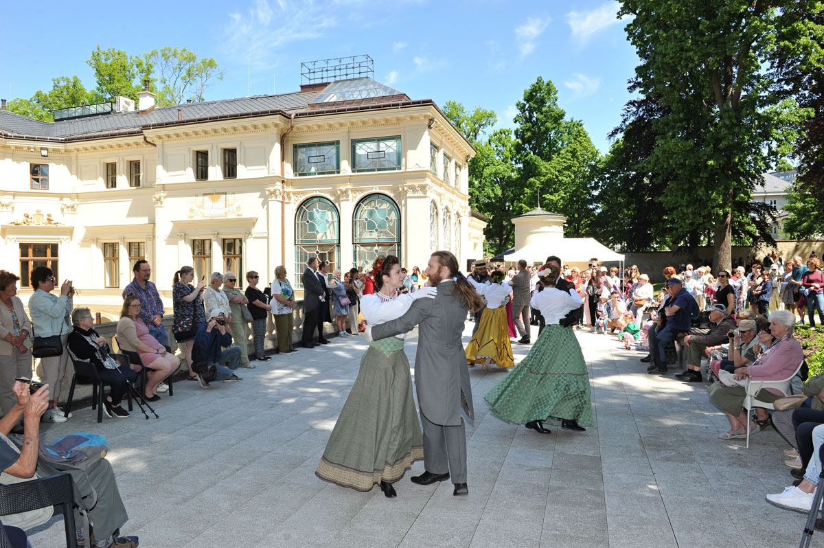 Slavnostní otevření paláce, autor: Karel Kubát ml.