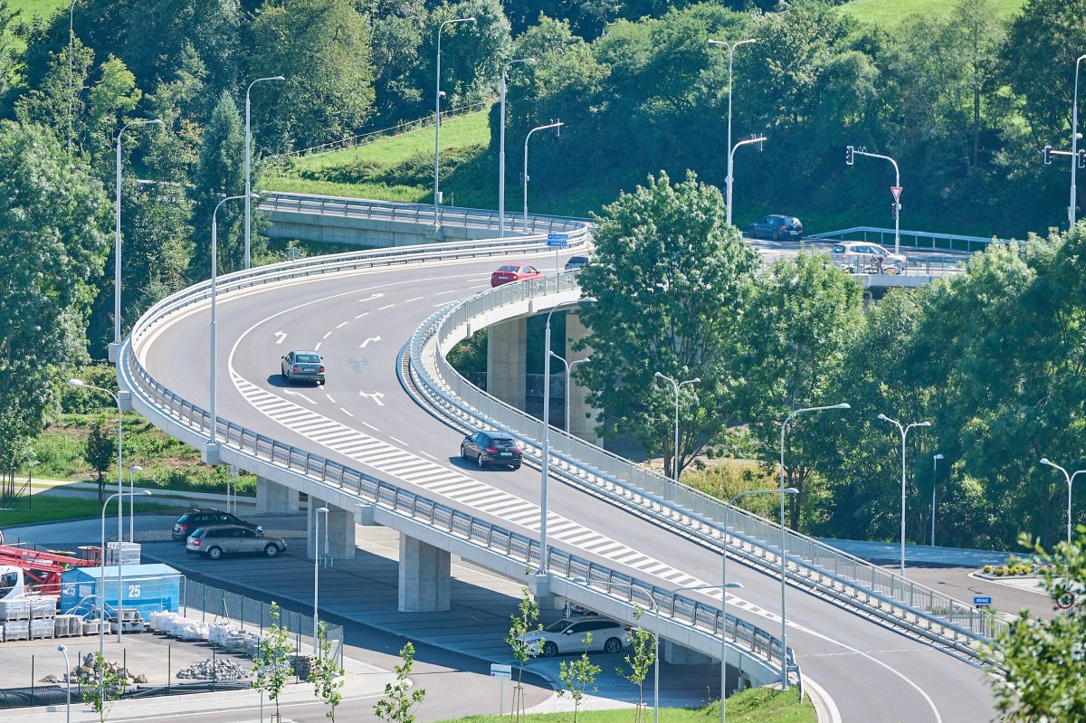 Nové silniční napojení průmyslové zóny Zlín-Příluky
