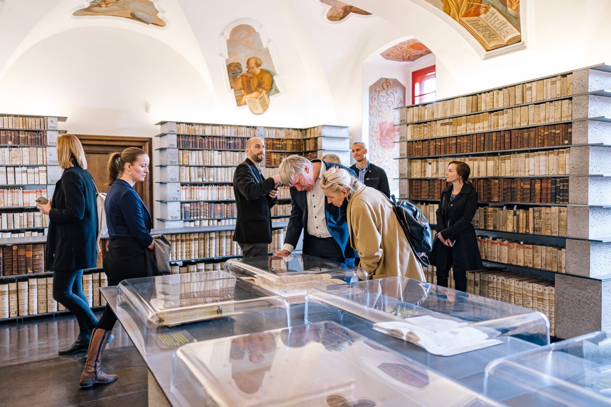Slavnostní otevření Staré prelatury a klášterní knihovny v Želivském klášteře