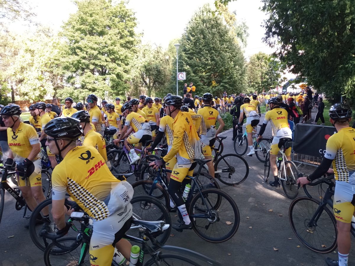 Peloton má za sebou první etapu trasy z bavorského Passau do Plzně