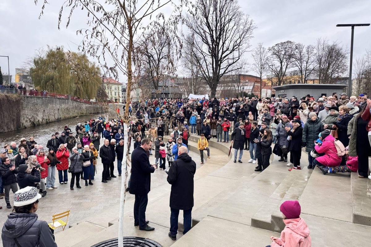 Nový veřejný prostor si přišli užít lidé z celého Liberce