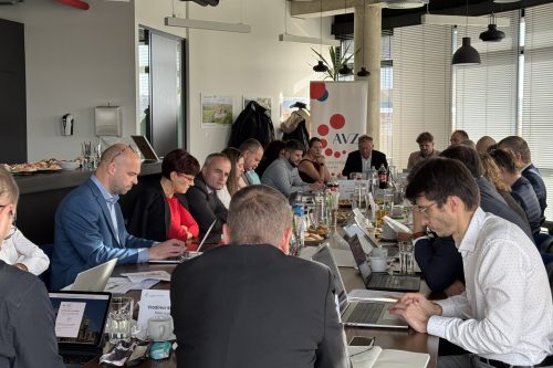 20251118_094019415_iOS