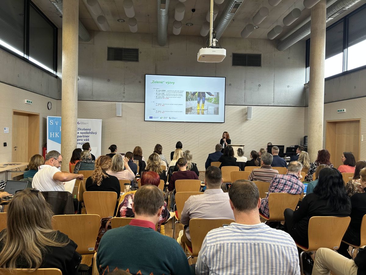 konference Efektivní a udržitelný rozvoj obcí a měst, která proběhla v Hradci Králové