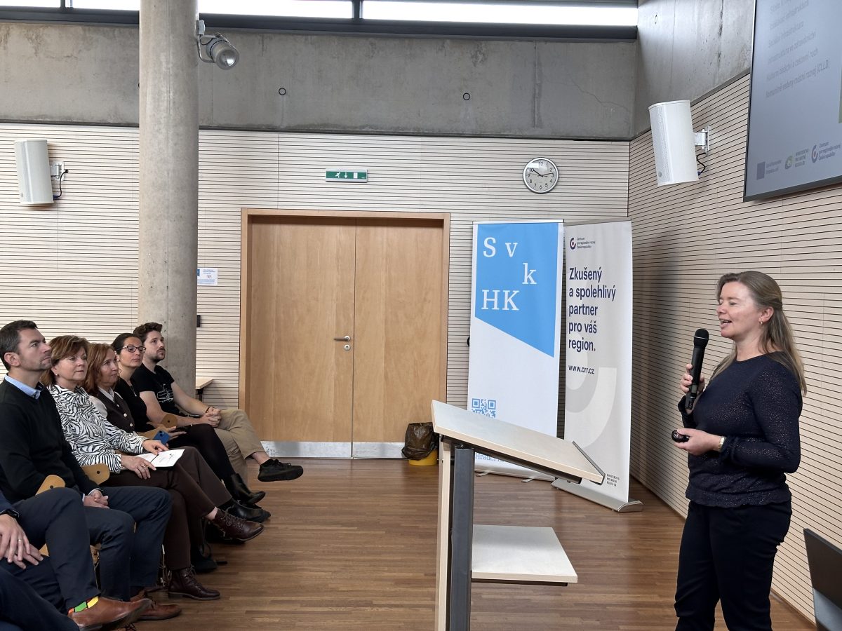 konference Efektivní a udržitelný rozvoj obcí a měst, která proběhla v Hradci Králové