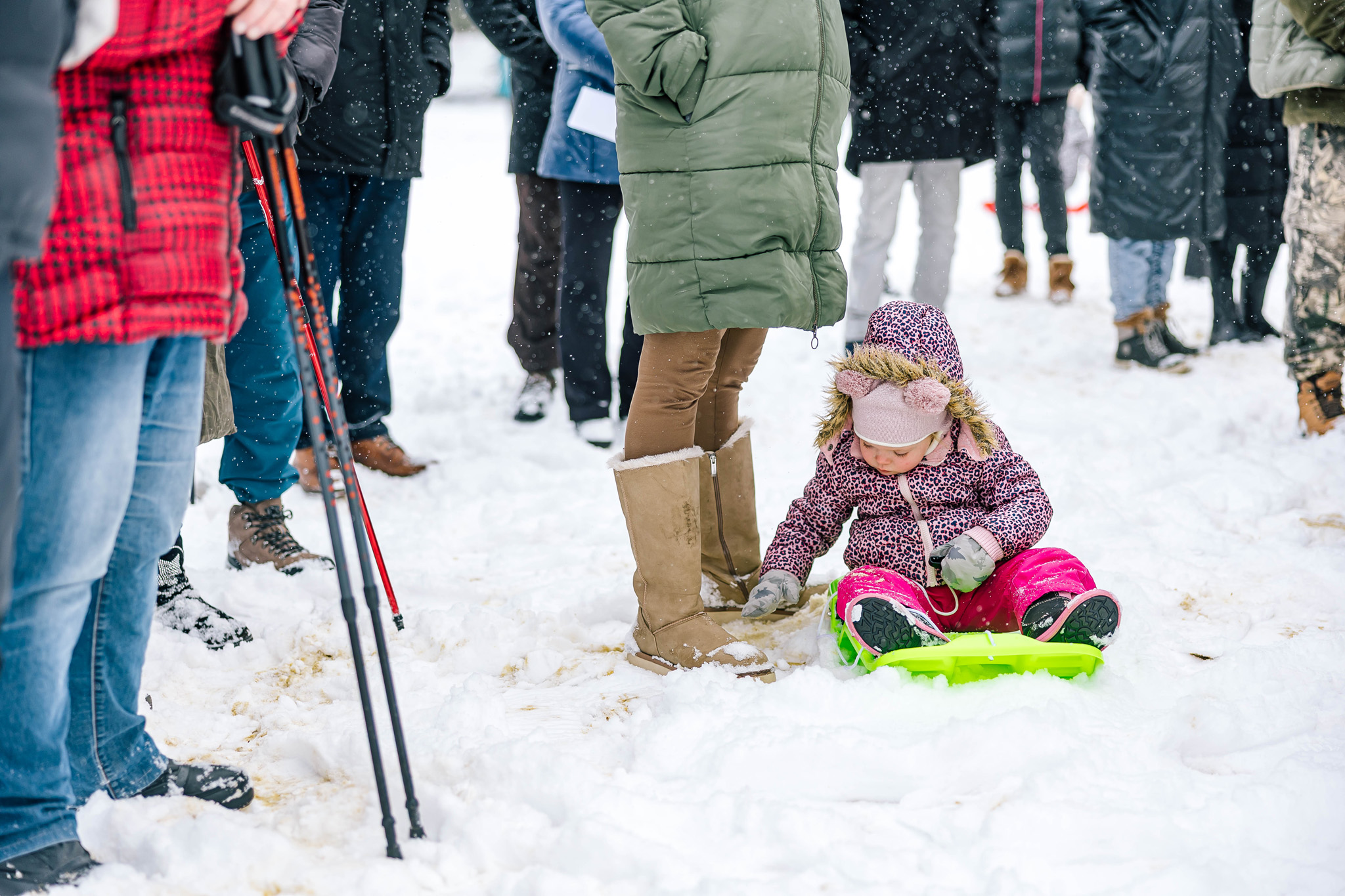 Povodňový park přivítal první návštěvníky včetně odvážných otužilců