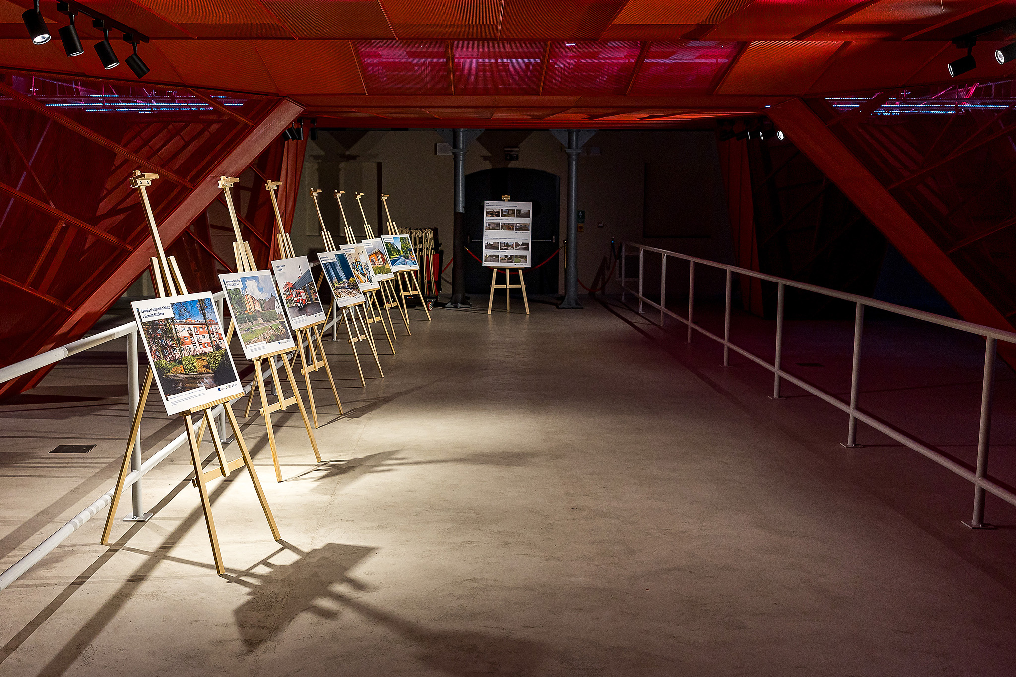 Moderní interiér Císařských lázní v Karlových Varech