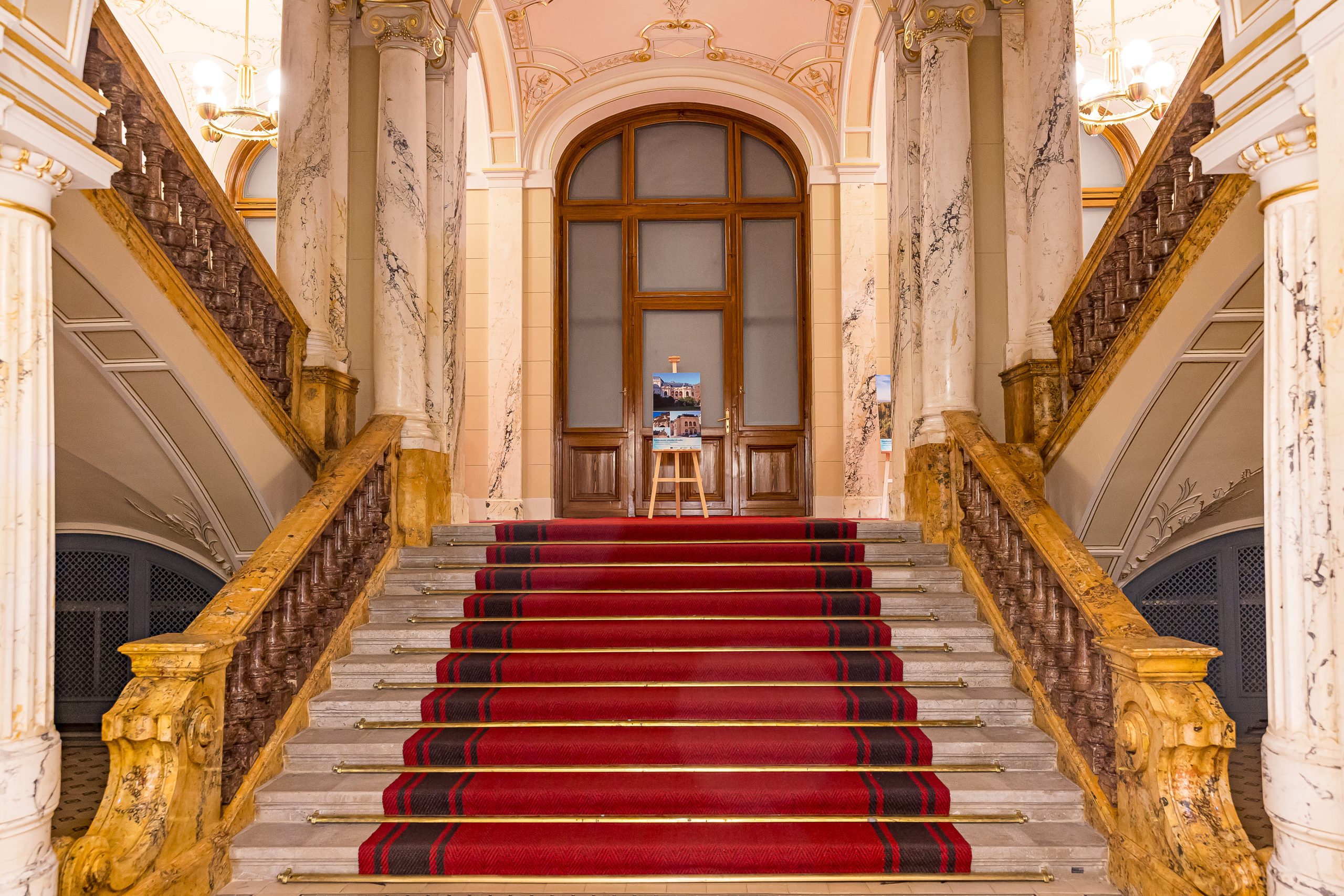 Multifunkční koncertní sál v atriu Císařských lázní Karlovy Vary