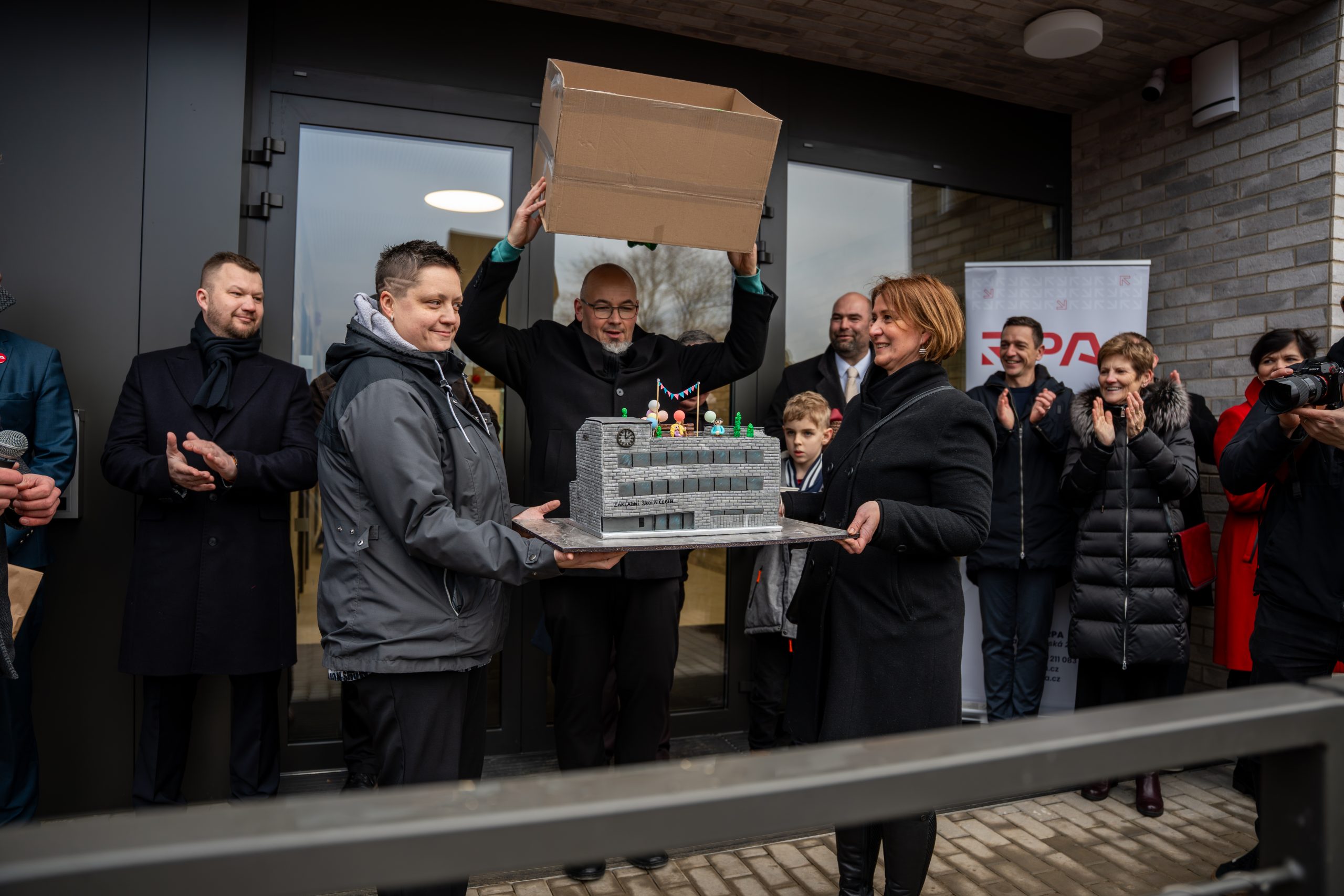 V Čebíně slavnostně otevřeli novou školu