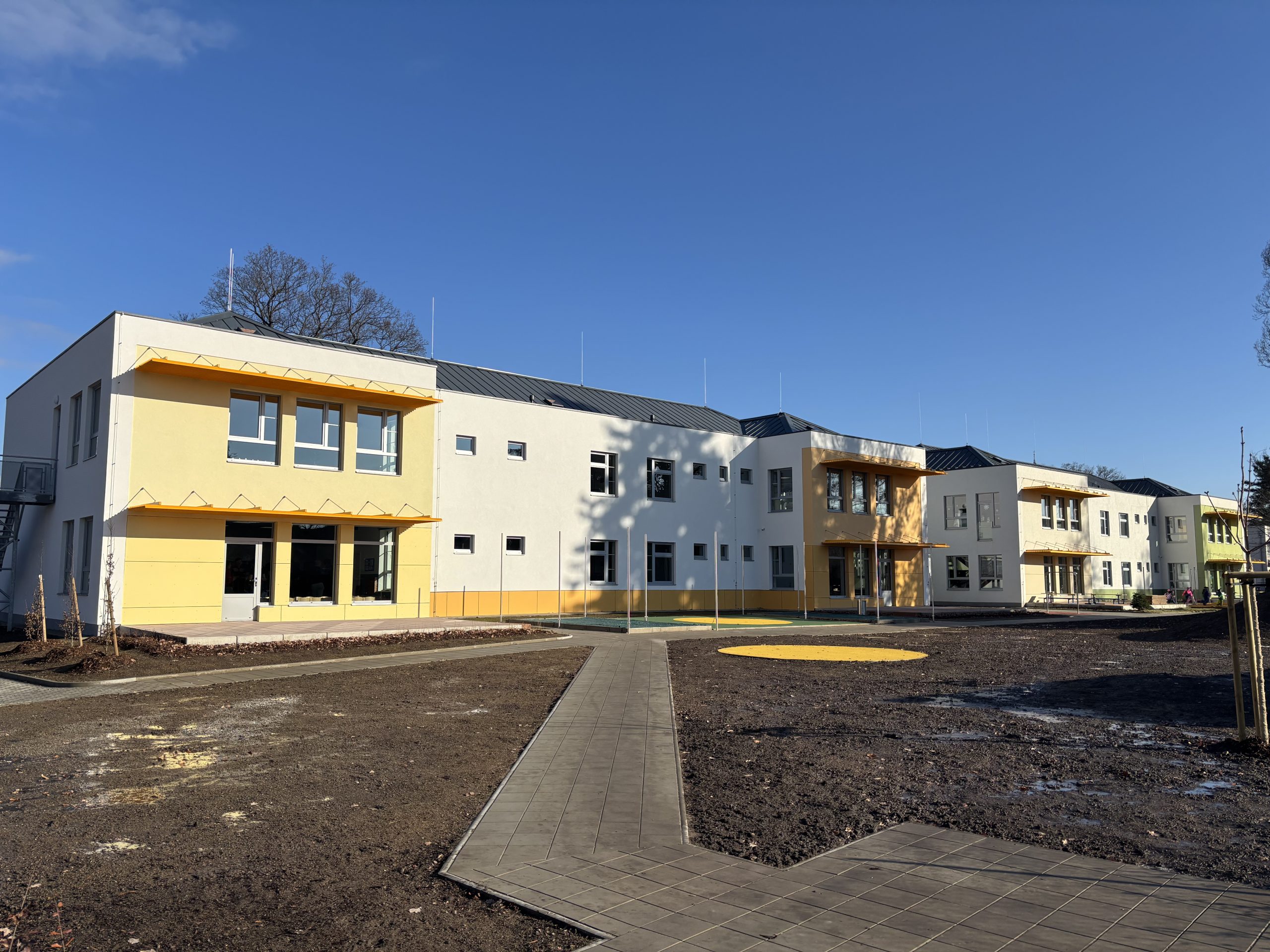 Moderní pavilon školky v Třebechovicích pod Orebem