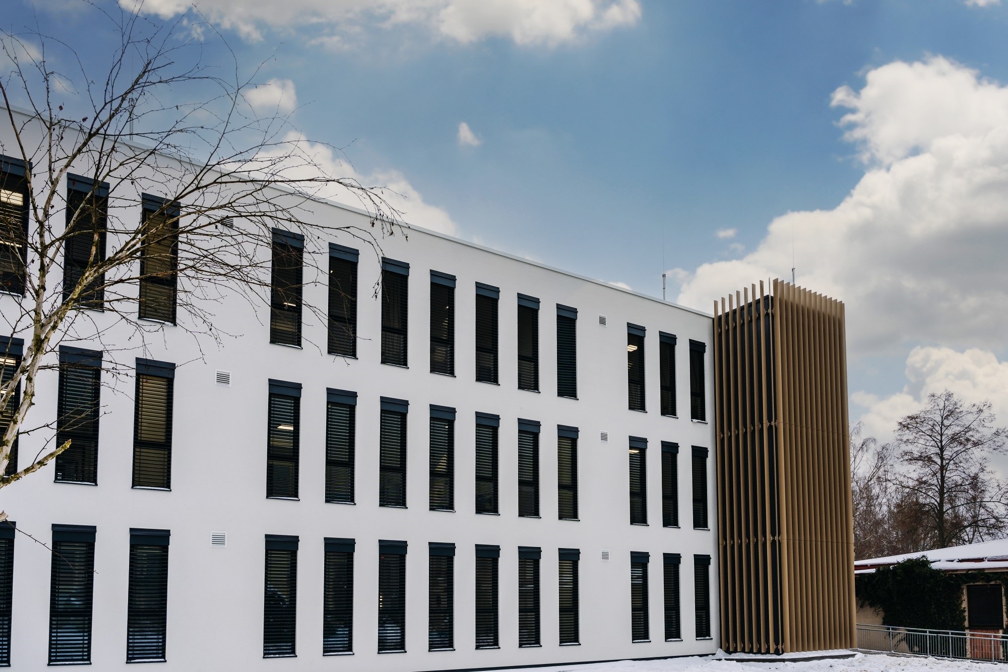 Moderní pavilon psychiatrie v areálu Nemocnice Ostrov