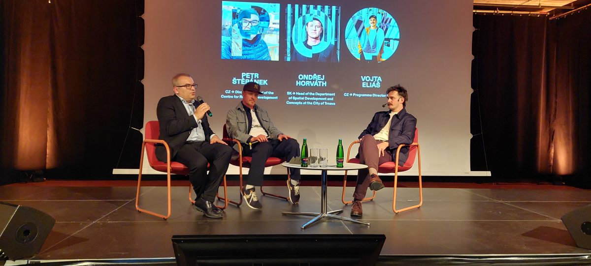 Panelová diskuse FutuRegio Hub na festivalu Pulse Ostrava o plánování měst
