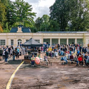 Projekt Balneum Glacensis propojuje Náchod, Kudowu-Zdrój a Polanici-Zdrój. Přináší nové lázeňské atrakce, veřejná prostranství i turistické zážitky.