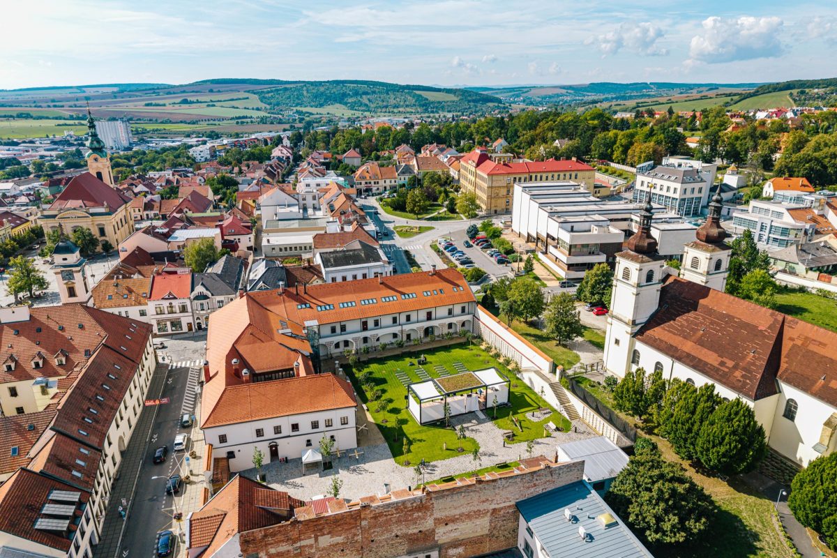 Revitalizovaná zahrada Panského domu v Uherském Brodě