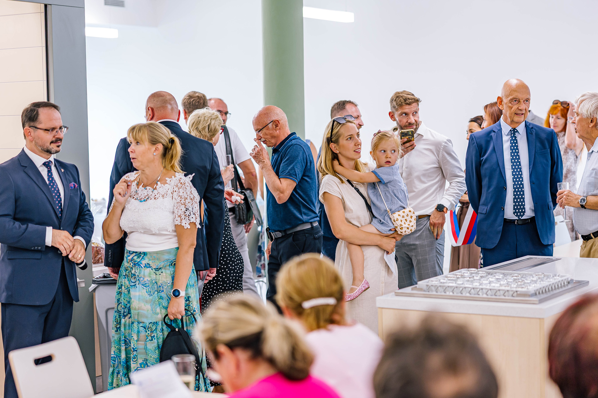 V jihomoravských Pohořelicích otevřeli nové odborné učebny a moderní zázemí pro výuku. Škola získala prostory pro robotiku, jazyky i přírodní vědy.