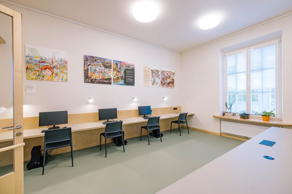 Knihovna Václava Čtvrtka v Jičíně se otevřela po rekonstrukci
